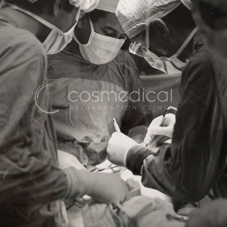 plastic surgeon toronto